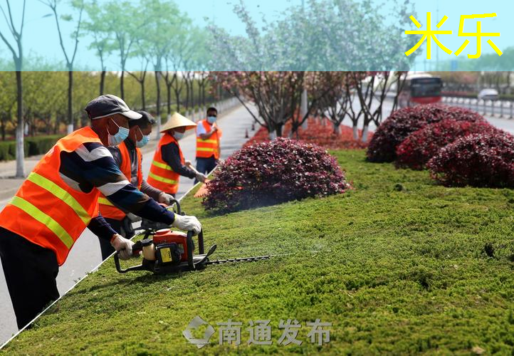 米乐m6官网登录入口：复古网球拍好打吗女